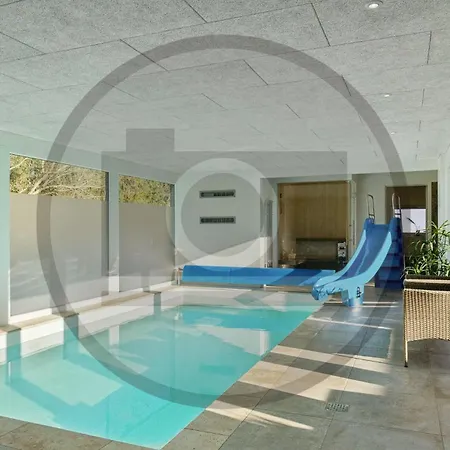 Сasa de vacaciones Pet Friendly In With Sauna
